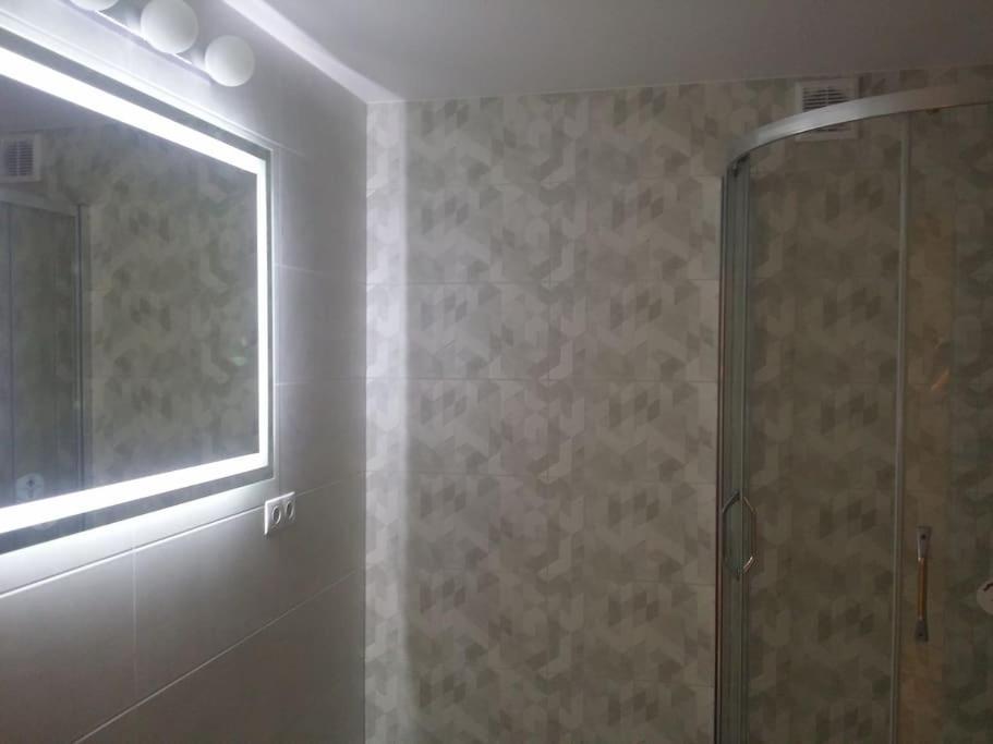 Apartament Przy Szkole Filmowej, Darmowy Parking وودج المظهر الخارجي الصورة